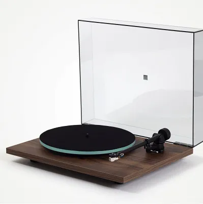 Gramofon Rega Planar 2 (Orzech, wkładka Nd3)
