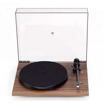 Rega Planar 1 Plus (Orzech, wkładka Carbon)