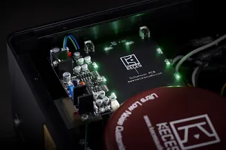 Keces Audio IQRP 1500  - 4