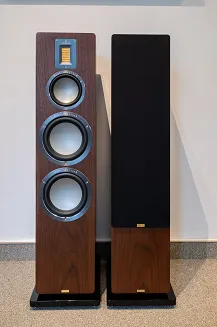 Kolumny podłogowe Audiovector QR 7 SE (orzech) – Outlet - 2