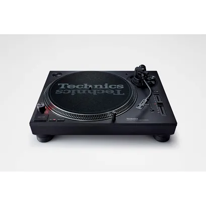 Gramofon Technics SL-1210MK7