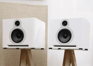 Guru Audio Q10 (white) + standy – Outlet - 3