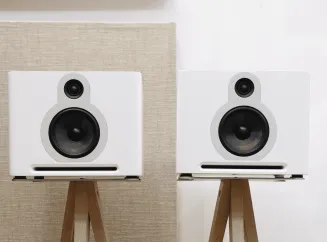 Guru Audio Q10 (white) + standy – Outlet - 2