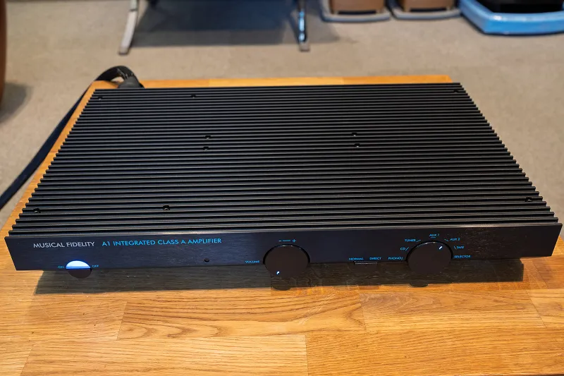 Wzmacniacz stereofoniczny Musical Fidelity A1 (czarny) – Outlet
