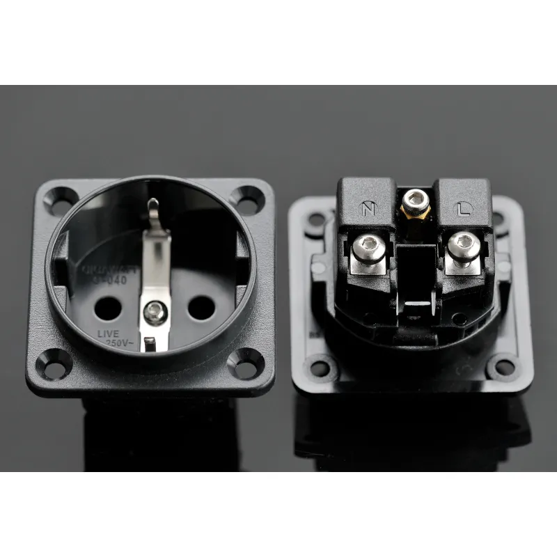 Gniazdo GigaWatt G-040 Schuko