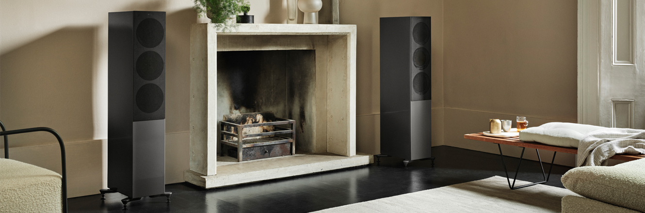 Kolumna KEF R7 Meta to średniej wielkości podłogowy głośnik klasy premium z technologią MAT™ i przetwornikiem Uni-Q® 12. generacji. Zapewnia mocny bas, szeroką scenę i czyste brzmienie – idealna do muzyki i kina domowego.