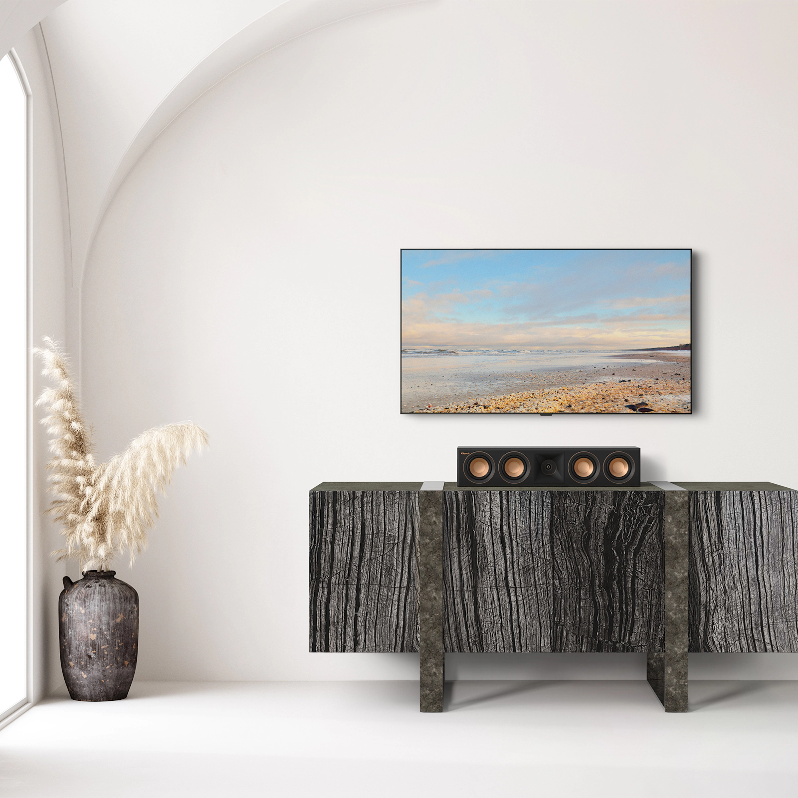 Głośnik centralny Klipsch RP-404C II z technologią Tractrix® Horn i przetwornikami Cerametallic™. Czysty dźwięk, eleganckie wykończenie, idealny do kina domowego. Sprawdź ofertę!