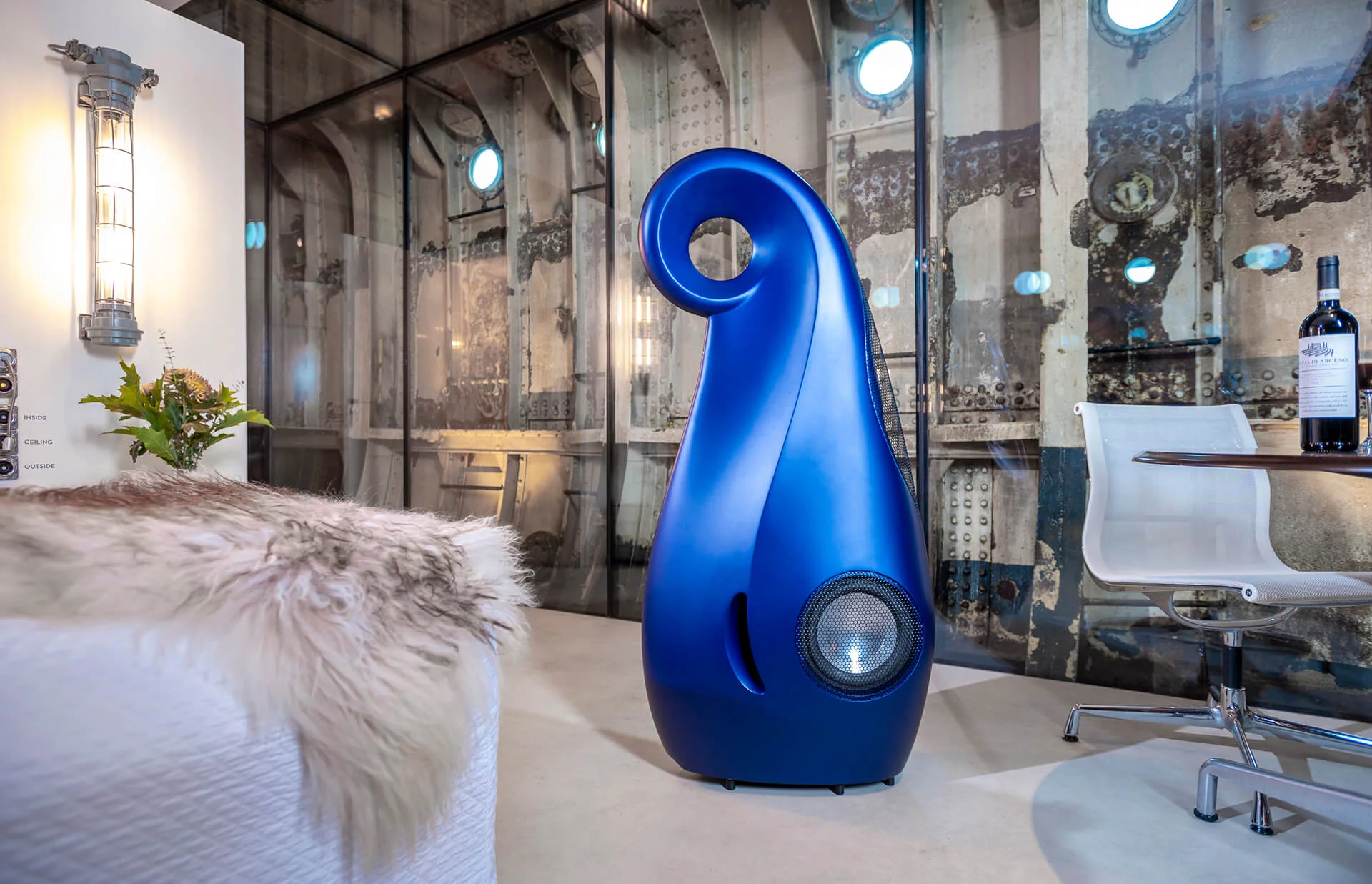 Vivid Audio GIYA G1 Spirit – flagowe kolumny podłogowe high-end Vivid Audio GIYA G1 Spirit to flagowe kolumny podłogowe o czterodrożnej konstrukcji i unikalnym designie. Zapewniają najwyższą jakość dźwięku, doskonałą dynamikę i spektakularny wygląd. Idealne dla najbardziej wymagających melomanów.