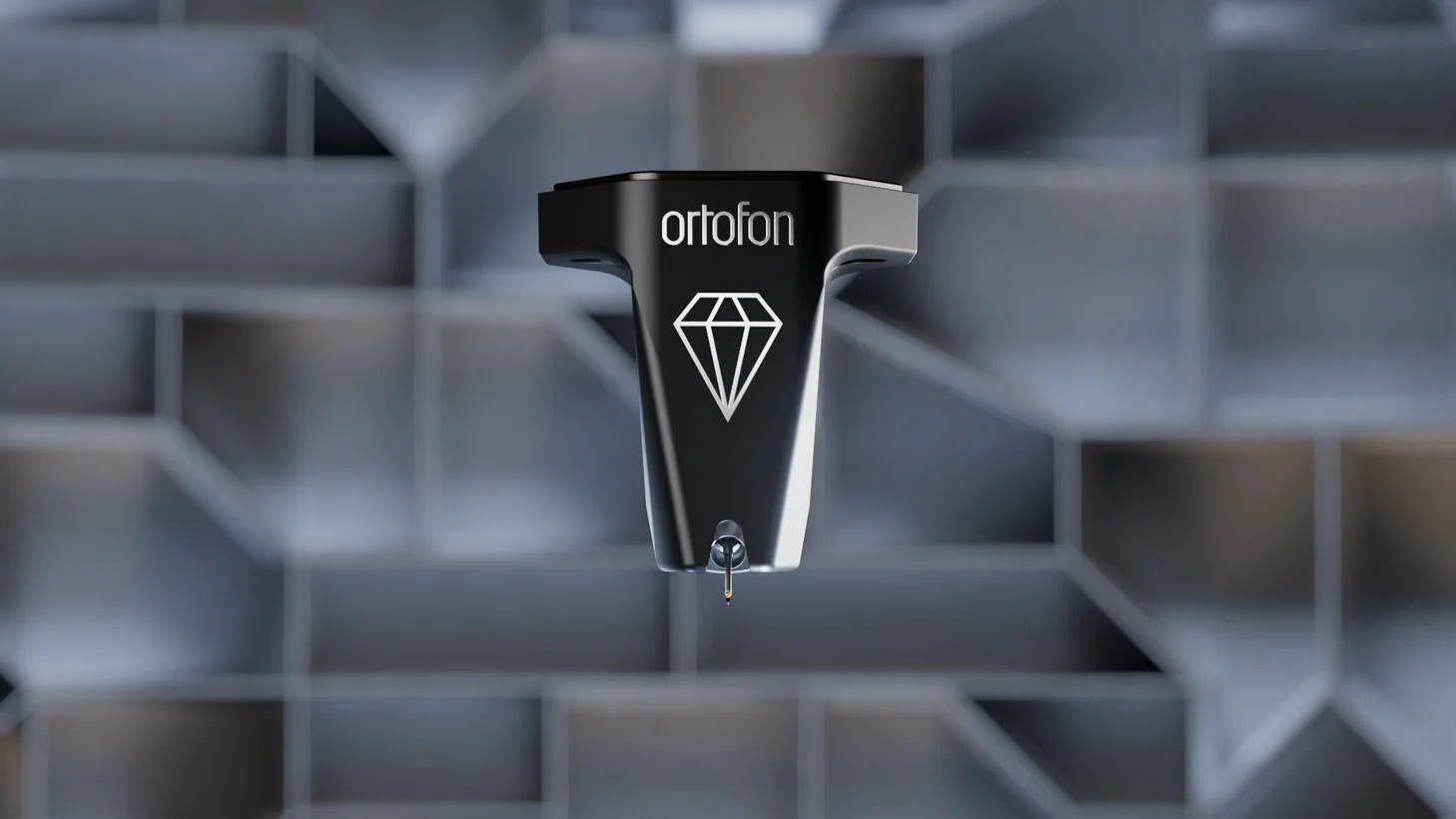 Ortofon MC X40 to topowa wkładka MC z igłą Replicant 100, tytanowym korpusem i srebrnym uzwojeniem. Maksymalna precyzja i analogowa perfekcja.