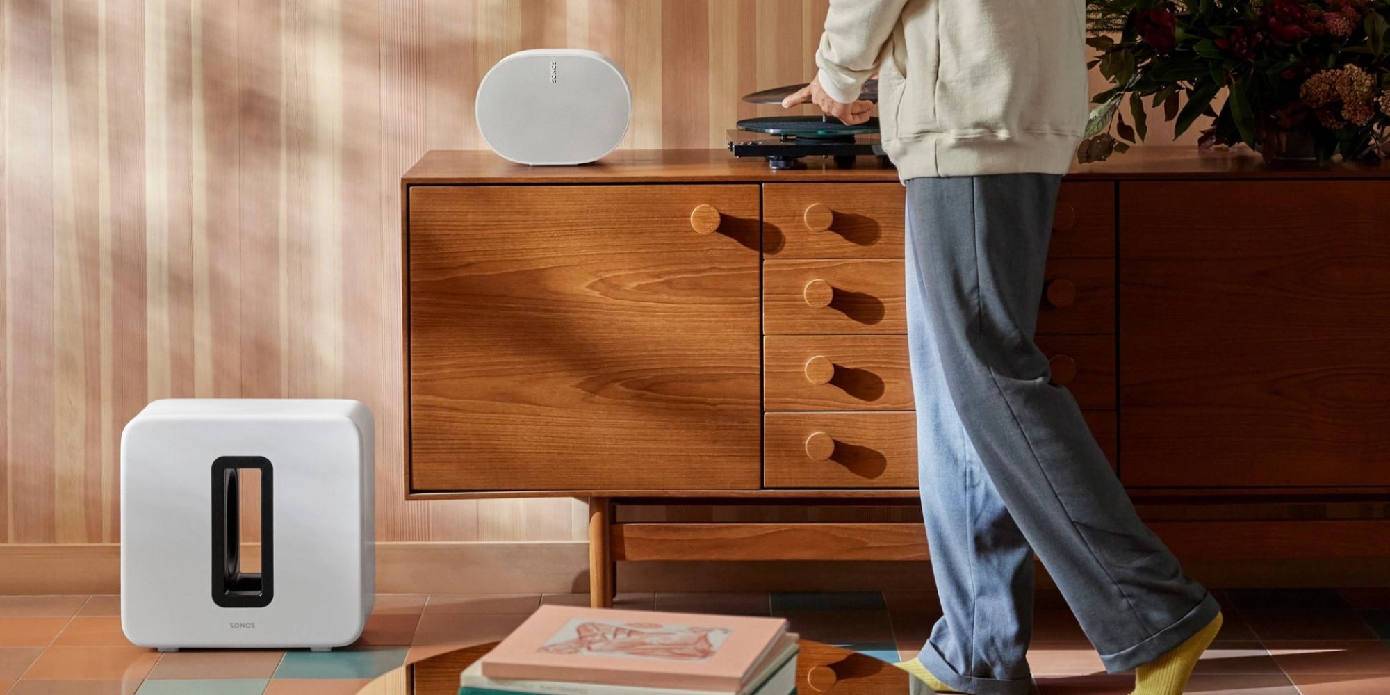 Bezprzewodowy subwoofer klasy premium Sonos Sub 4