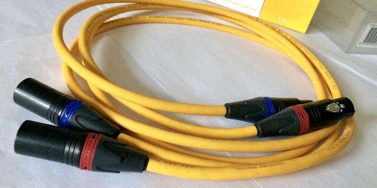 Interkonekt analogowy zbalansowany Van den Hul 3T The Hill Hybrid