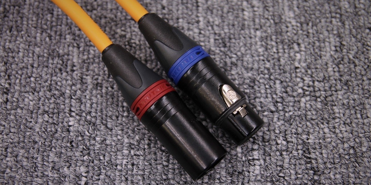 Interkonekt analogowy zbalansowany Van den Hul The Tide