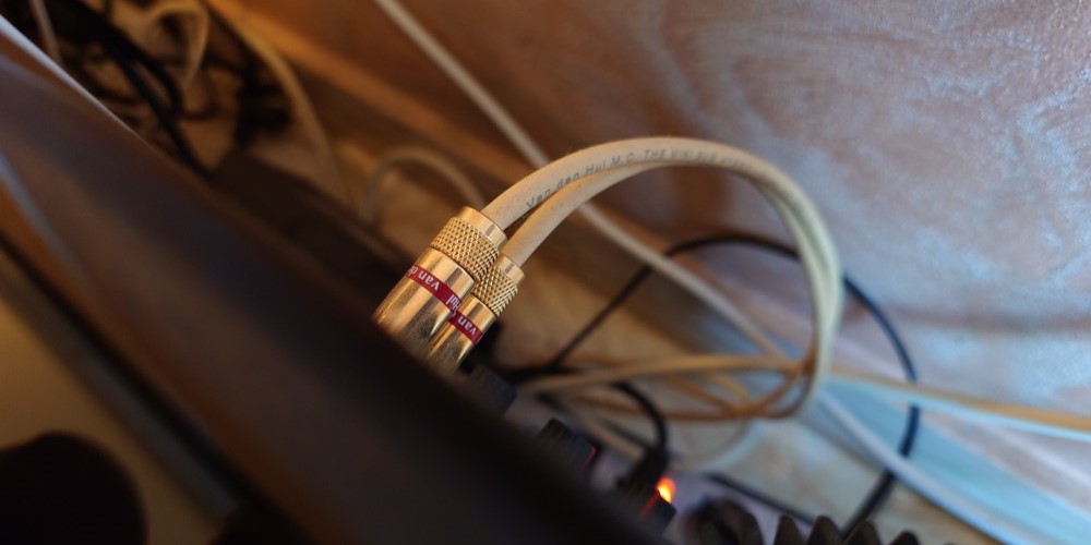 Kabel subwooferowy Van den Hul The MINI Sub Hybrid Kabel subwooferowy Van den Hul The MINI Sub Hybrid